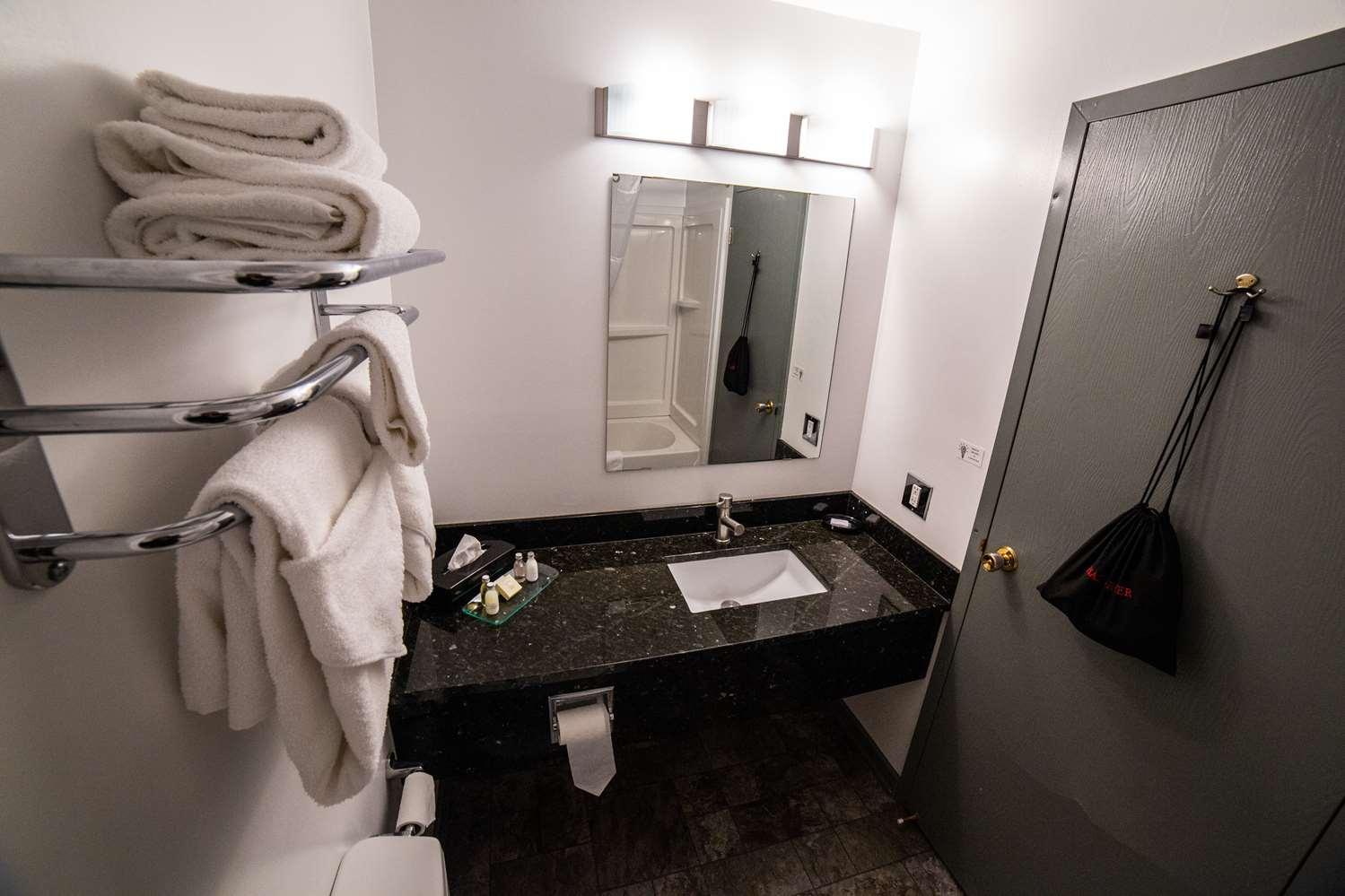 Prestige Hudson Bay & Conference Centre, Worldhotels Crafted Collection Hotel 4*