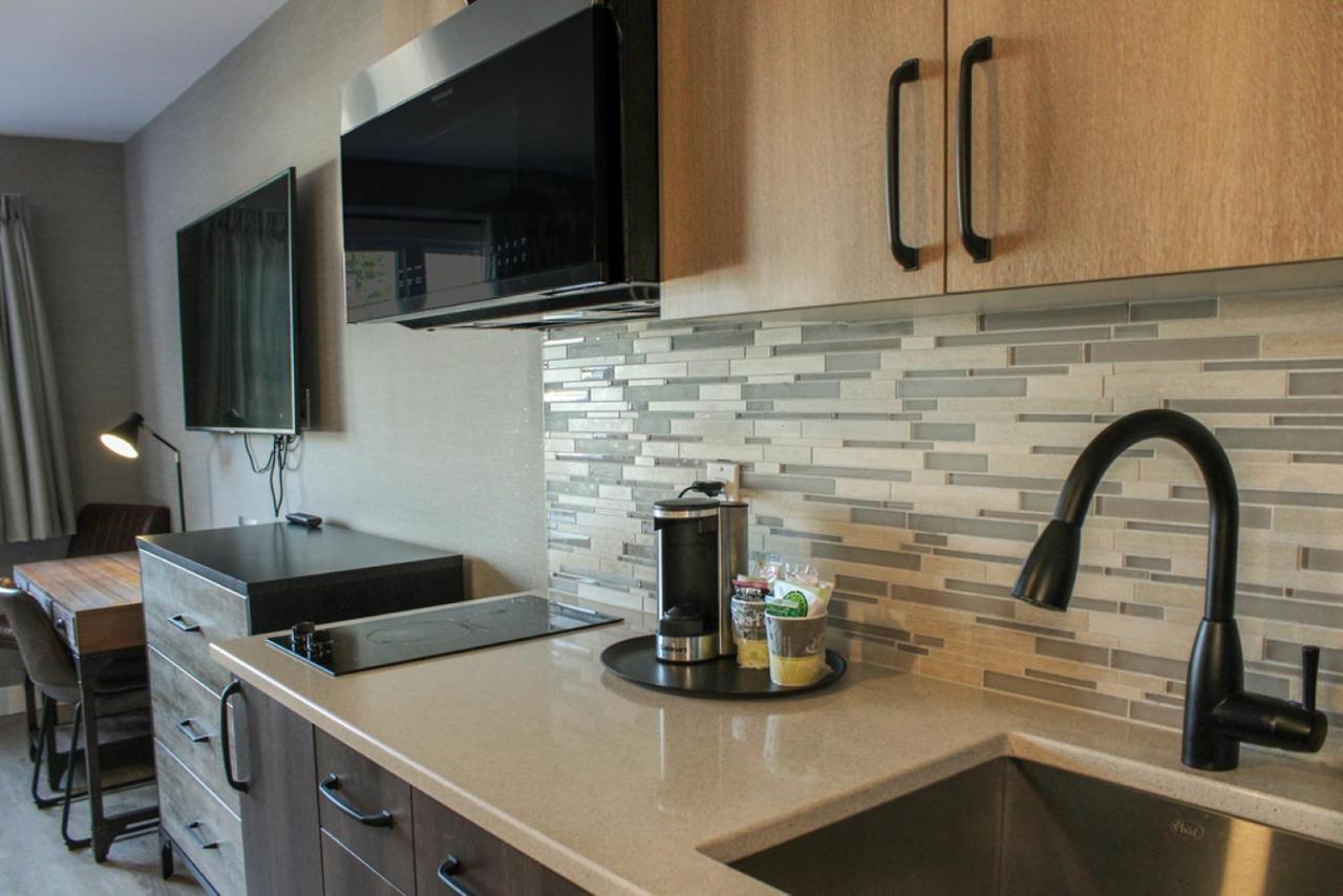 Prestige Hudson Bay & Conference Centre, Worldhotels Crafted Collection Hotel 4*