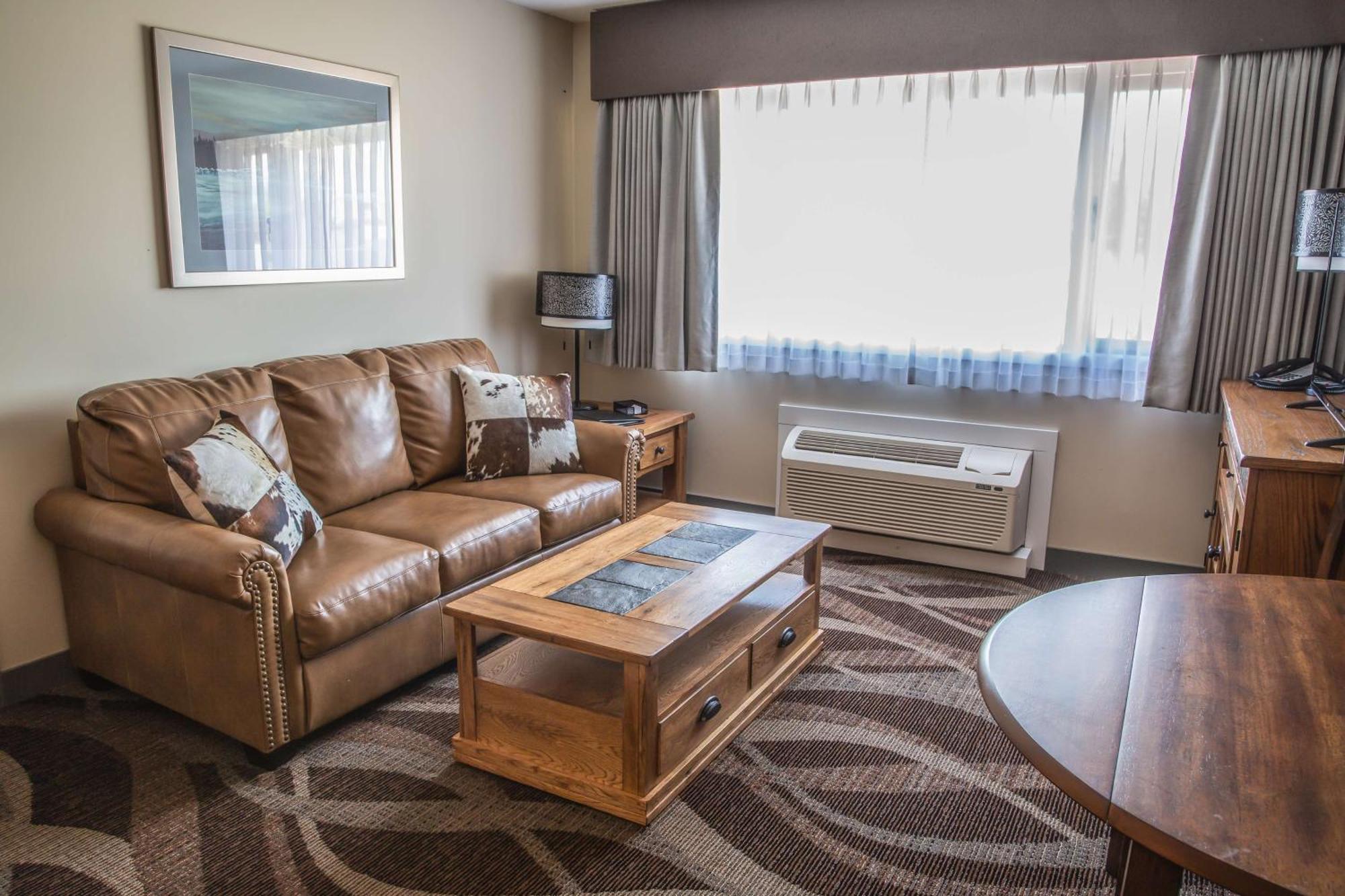 Prestige Hudson Bay & Conference Centre, Worldhotels Crafted Collection Hotel 4*